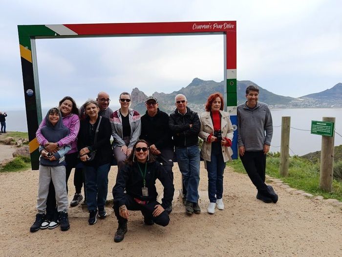 Grupo na Chapman's Peak Drive, na Cidade do Cabo